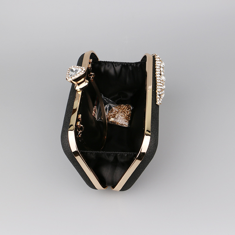 2023 Diamond Women Luxury Clut - Leatherwork Rivets recension och pris